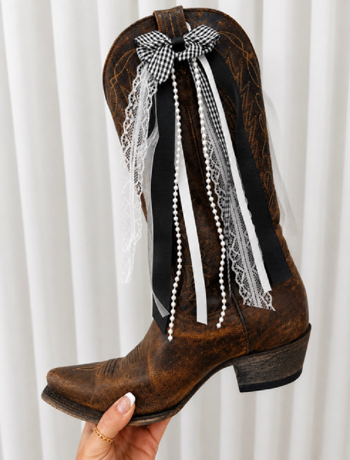 boot bows