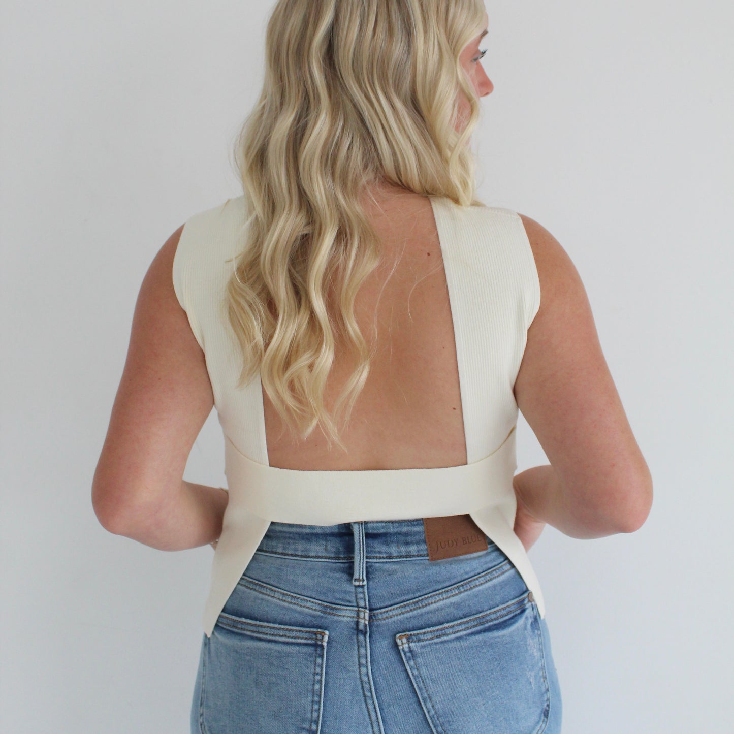 the silhouette top